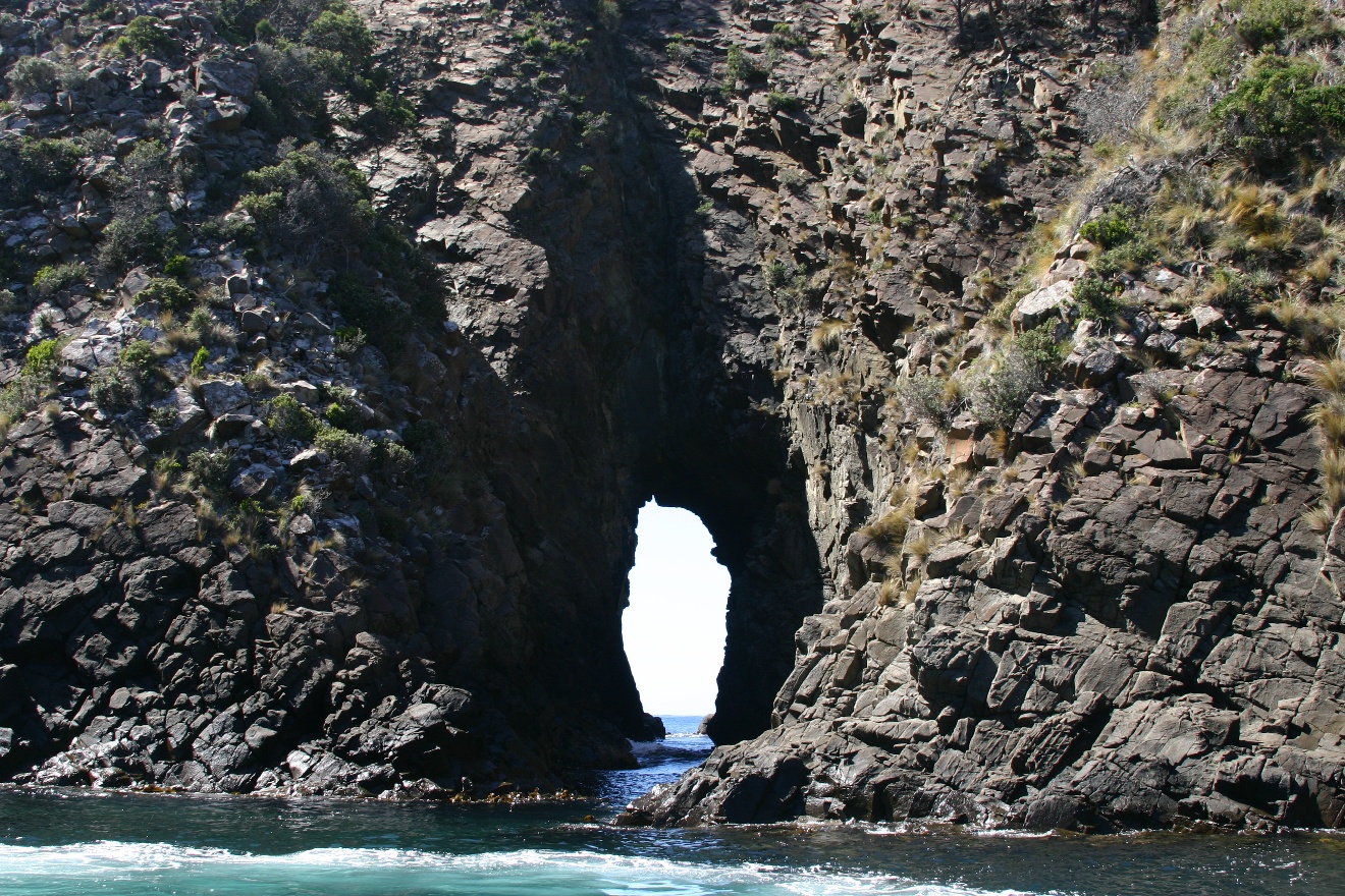 Hole