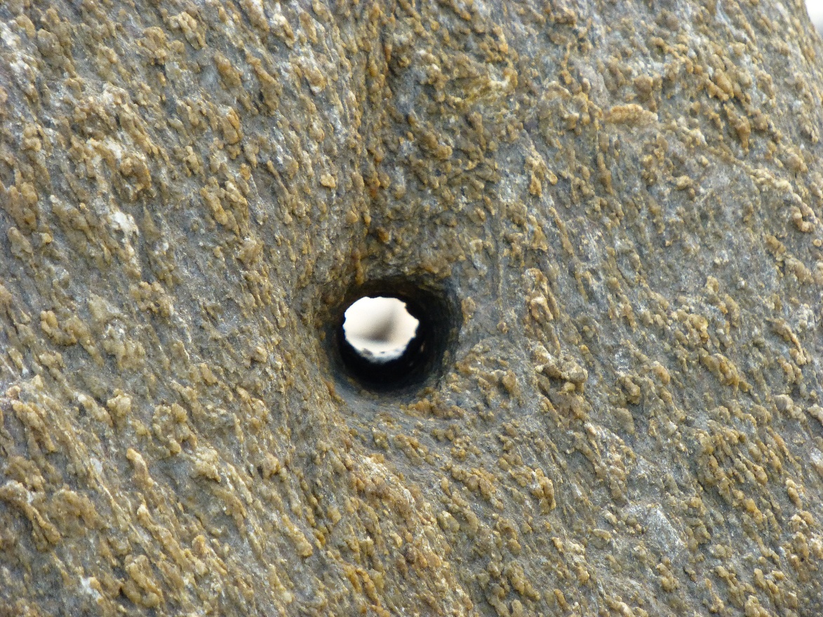 Hole