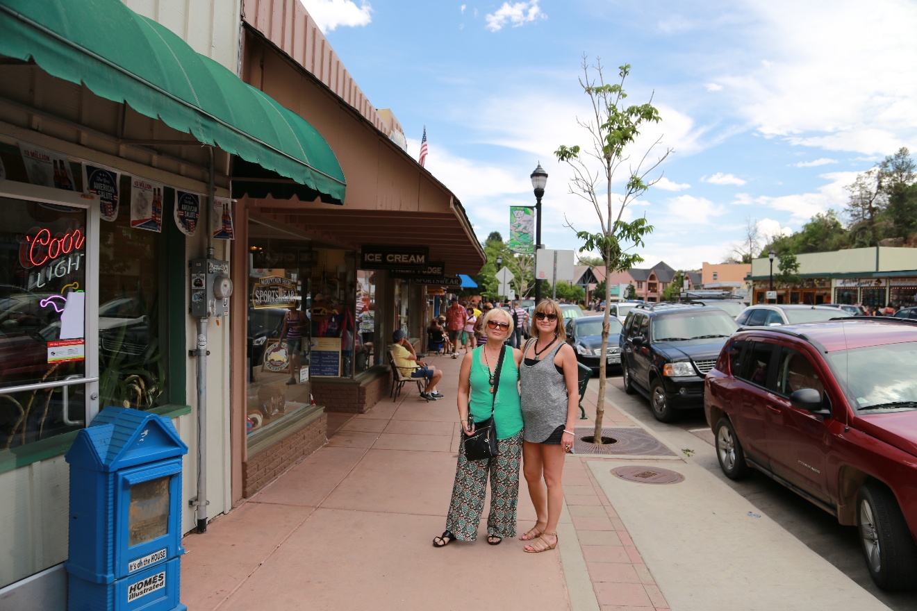 Shopping street