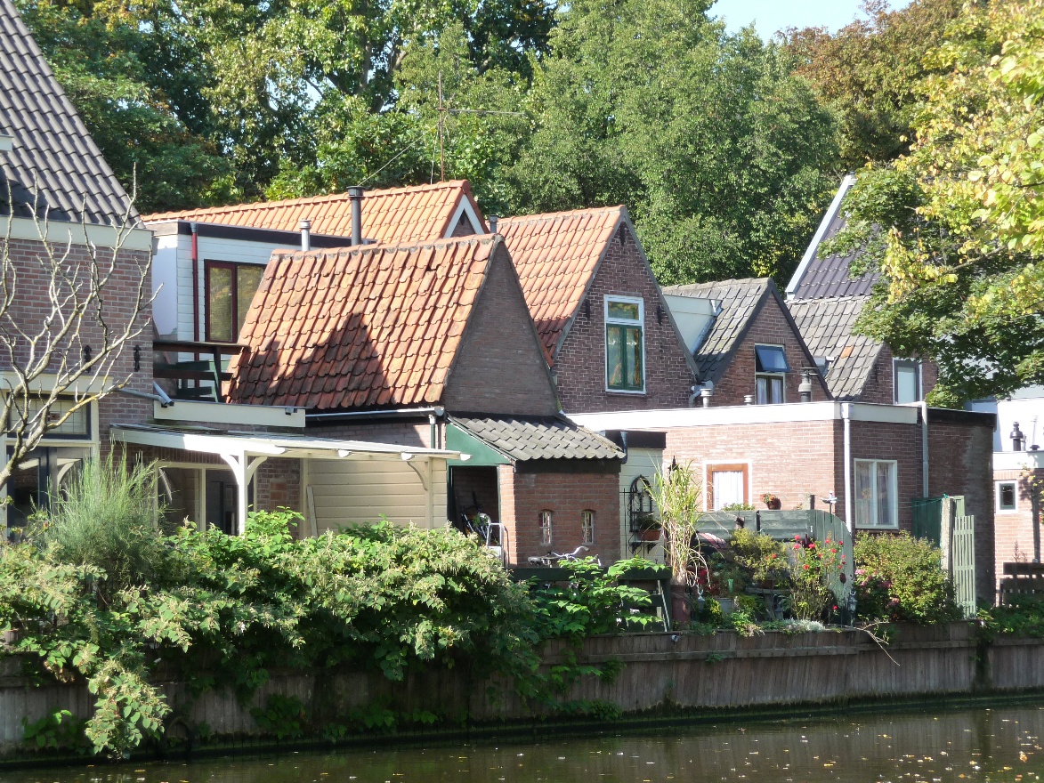 Houses on the canal