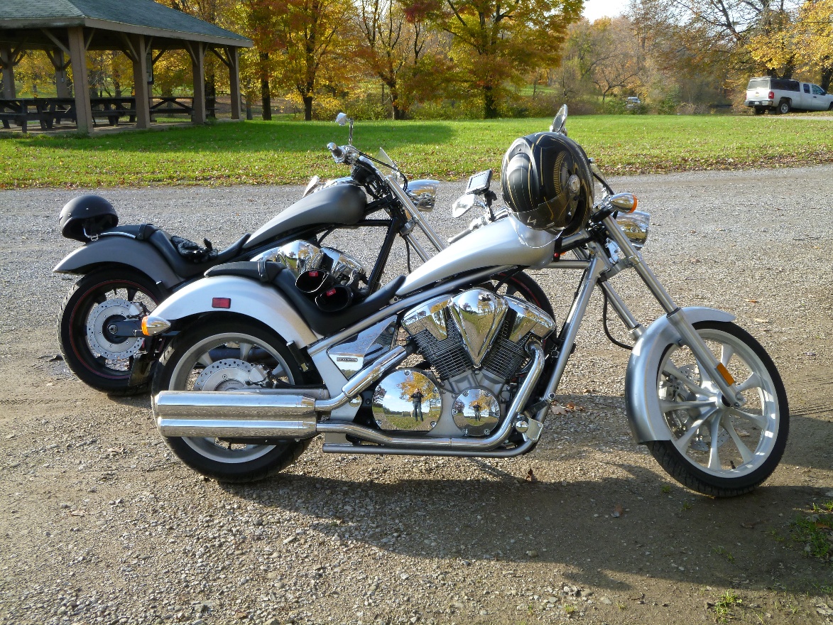 2 bikes side 3