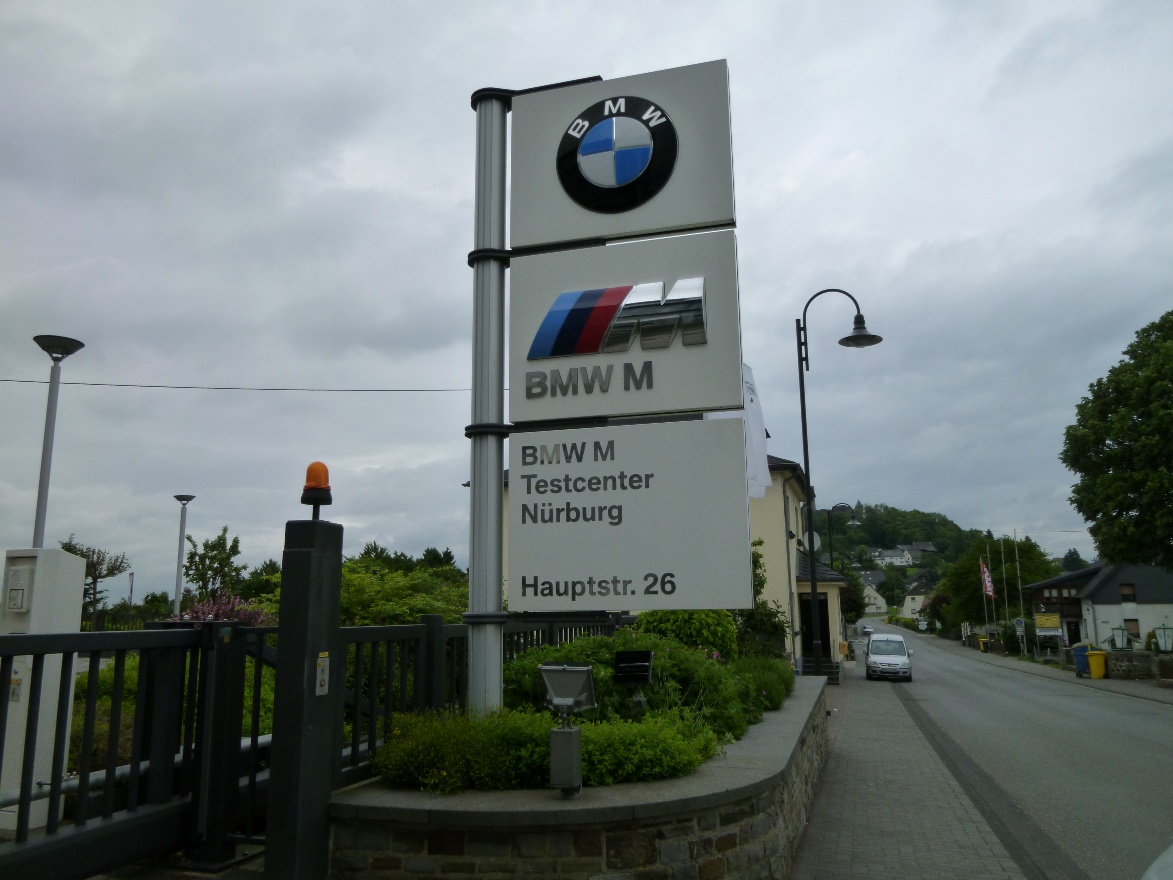 BMW M Testcenter