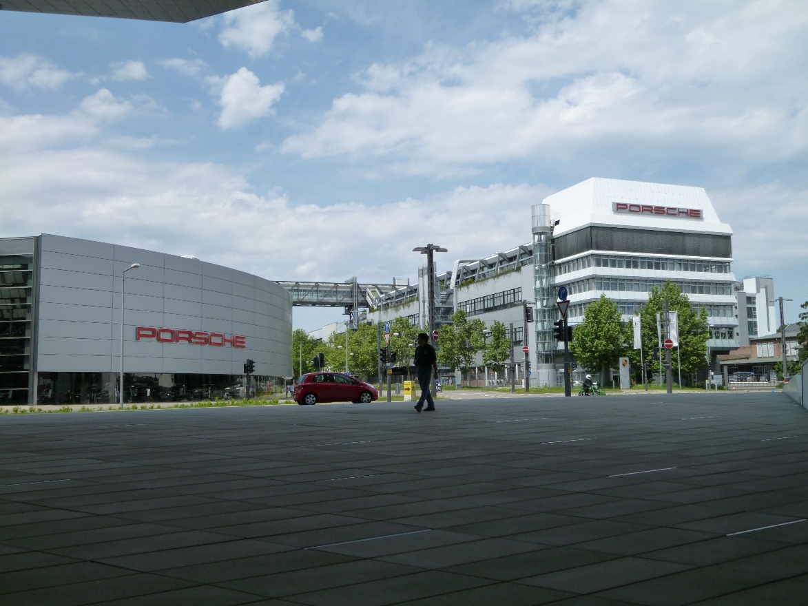 Porsche Dealer and Factory