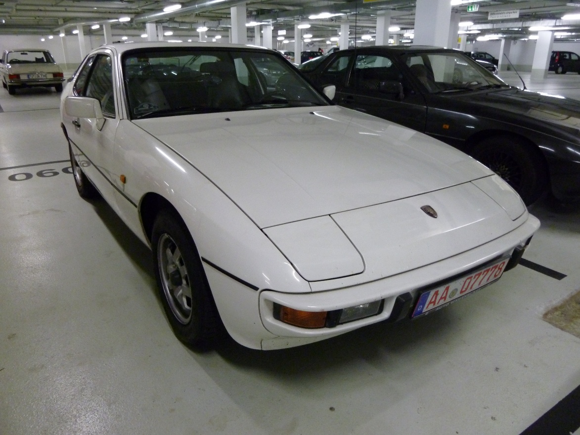 924 front