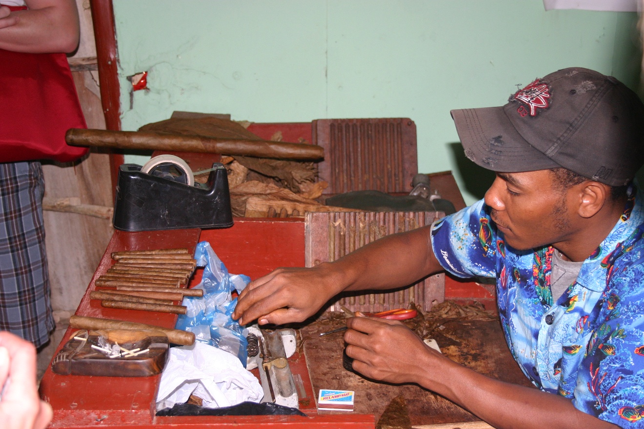 Cigars maker