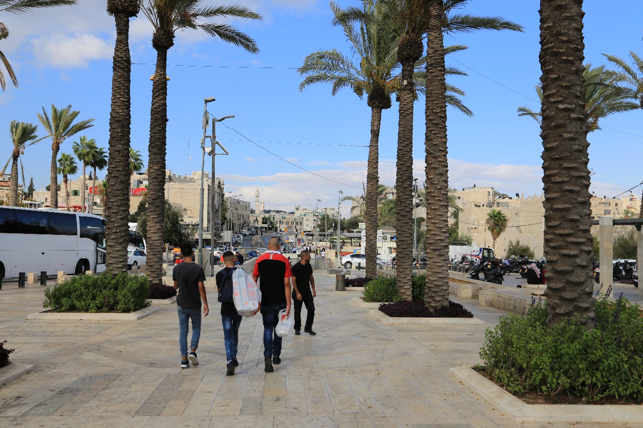 Mish'ol HaPninim Garden