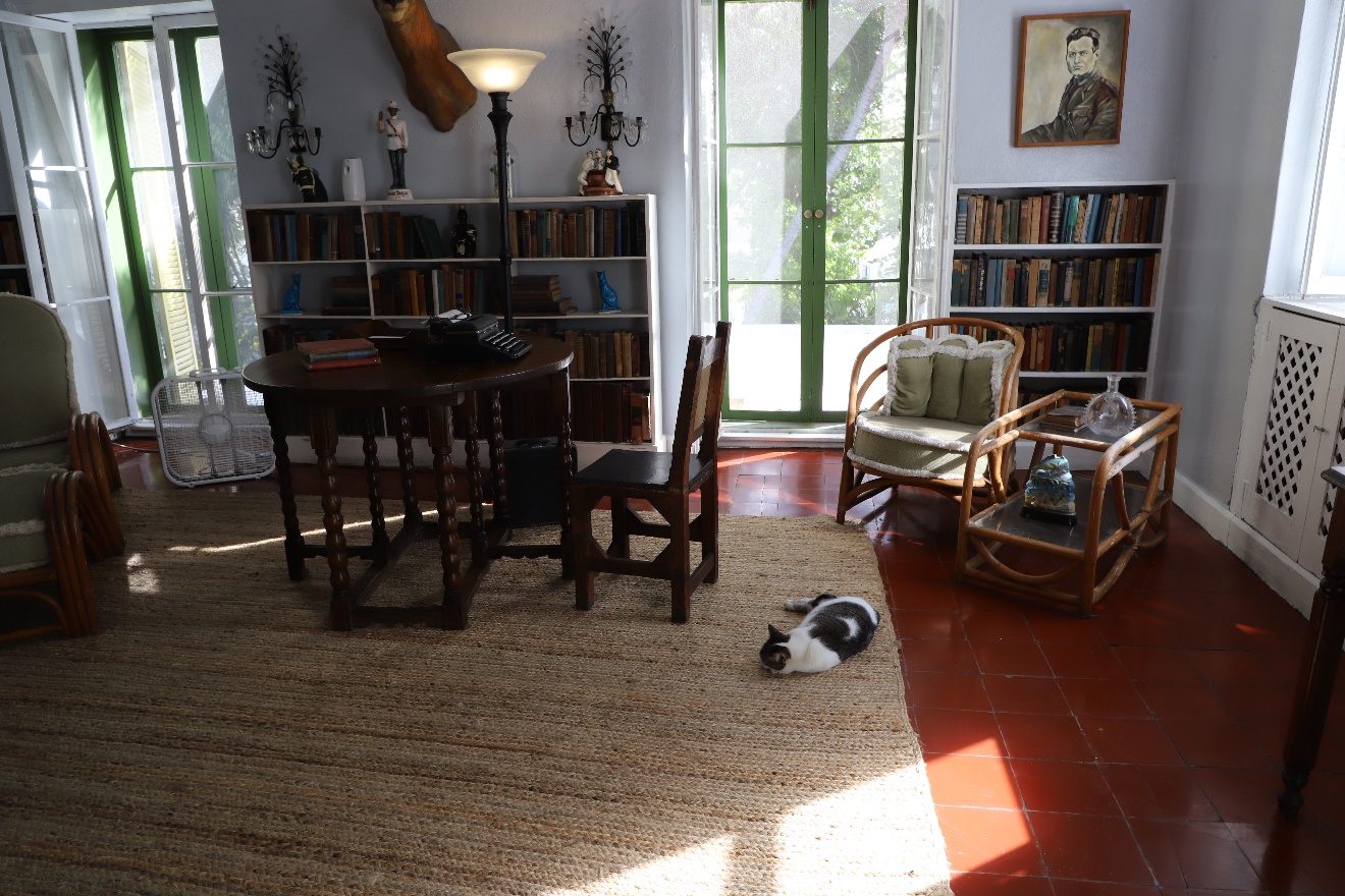 Hemingway house room