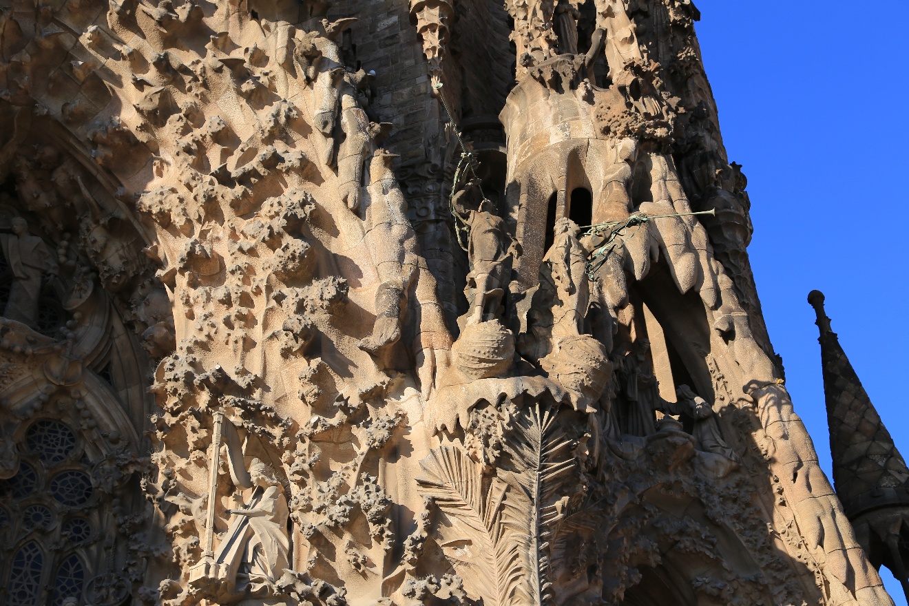 Sagrada wall