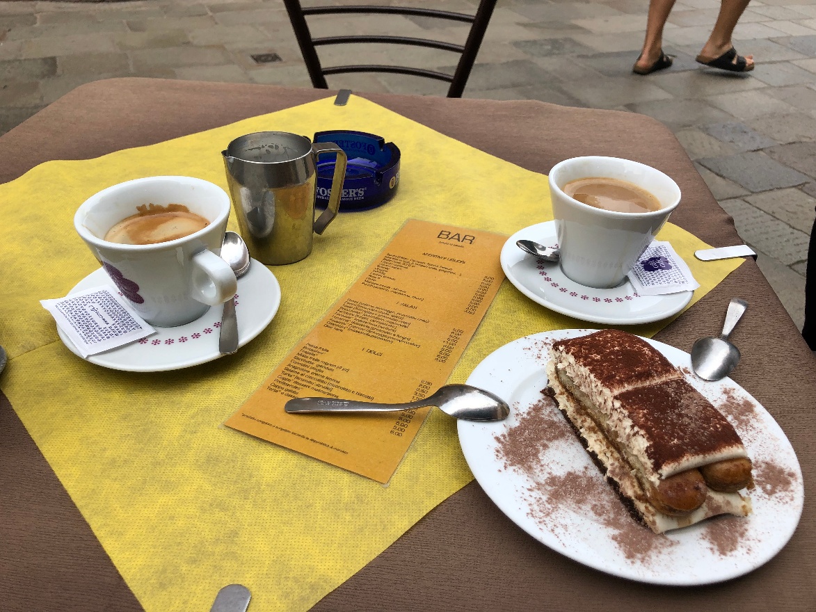 Amricano with tiramisu cake