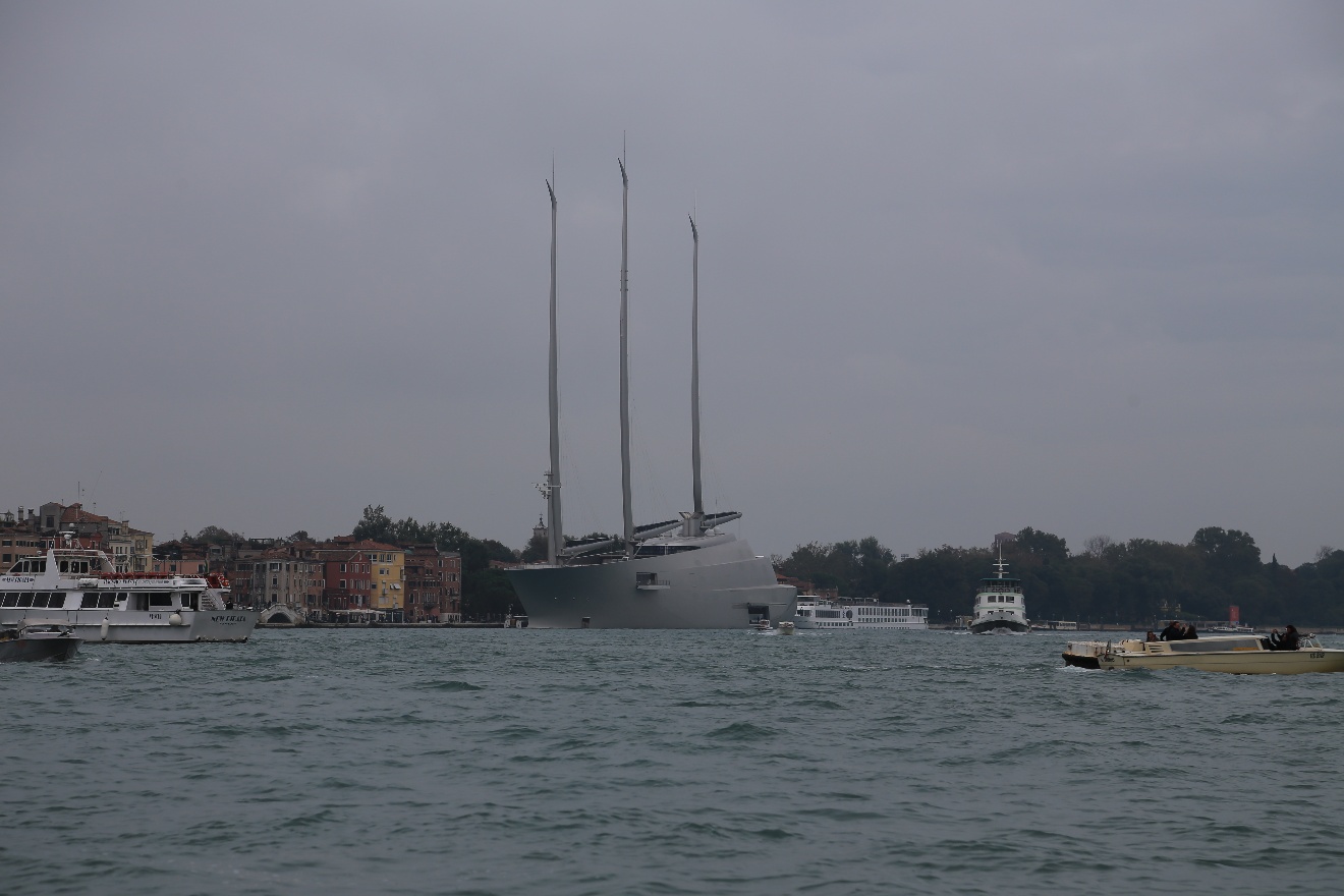 Largest sailing yaht in the world