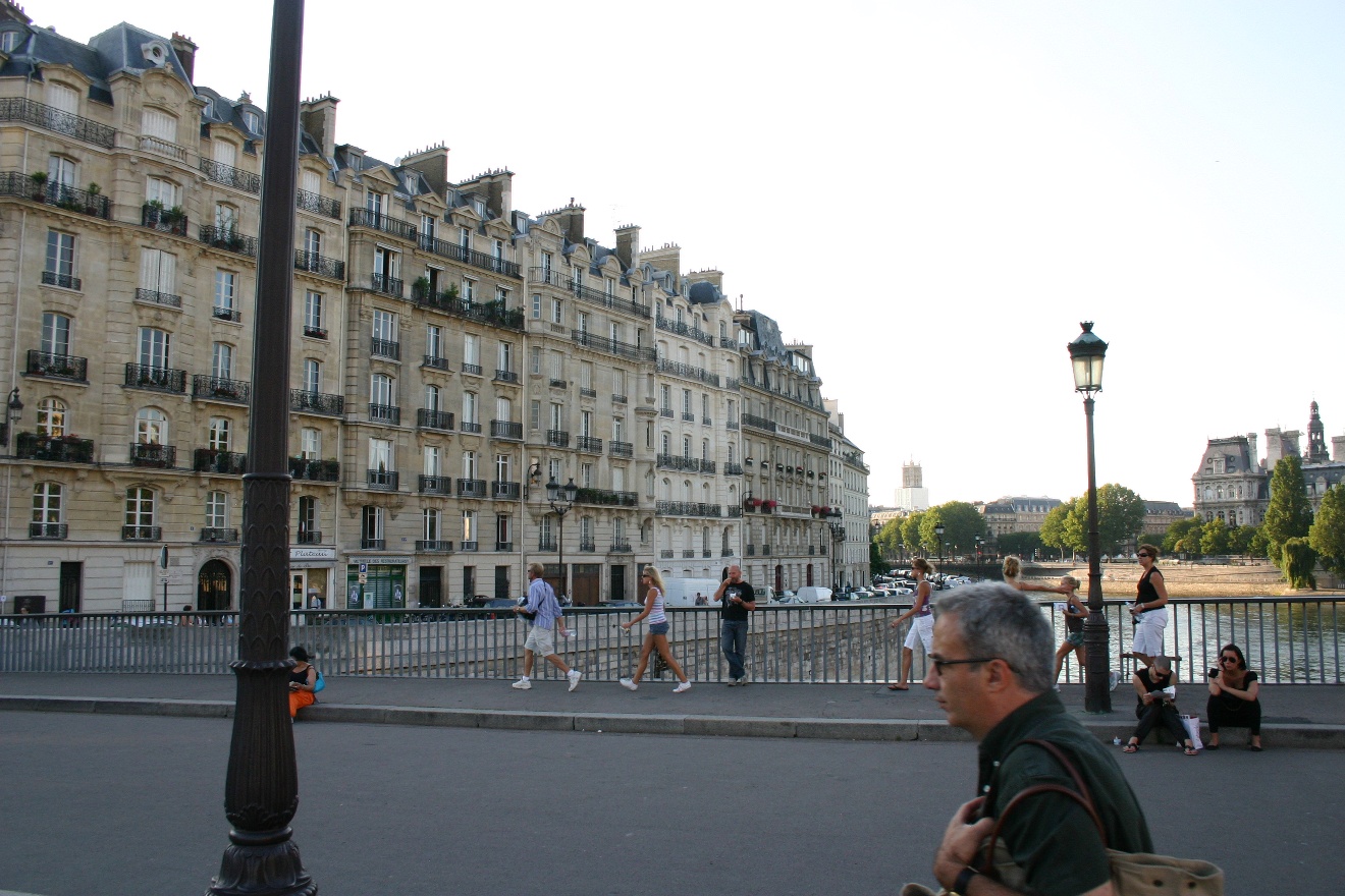 Crossing to Saint Louis island