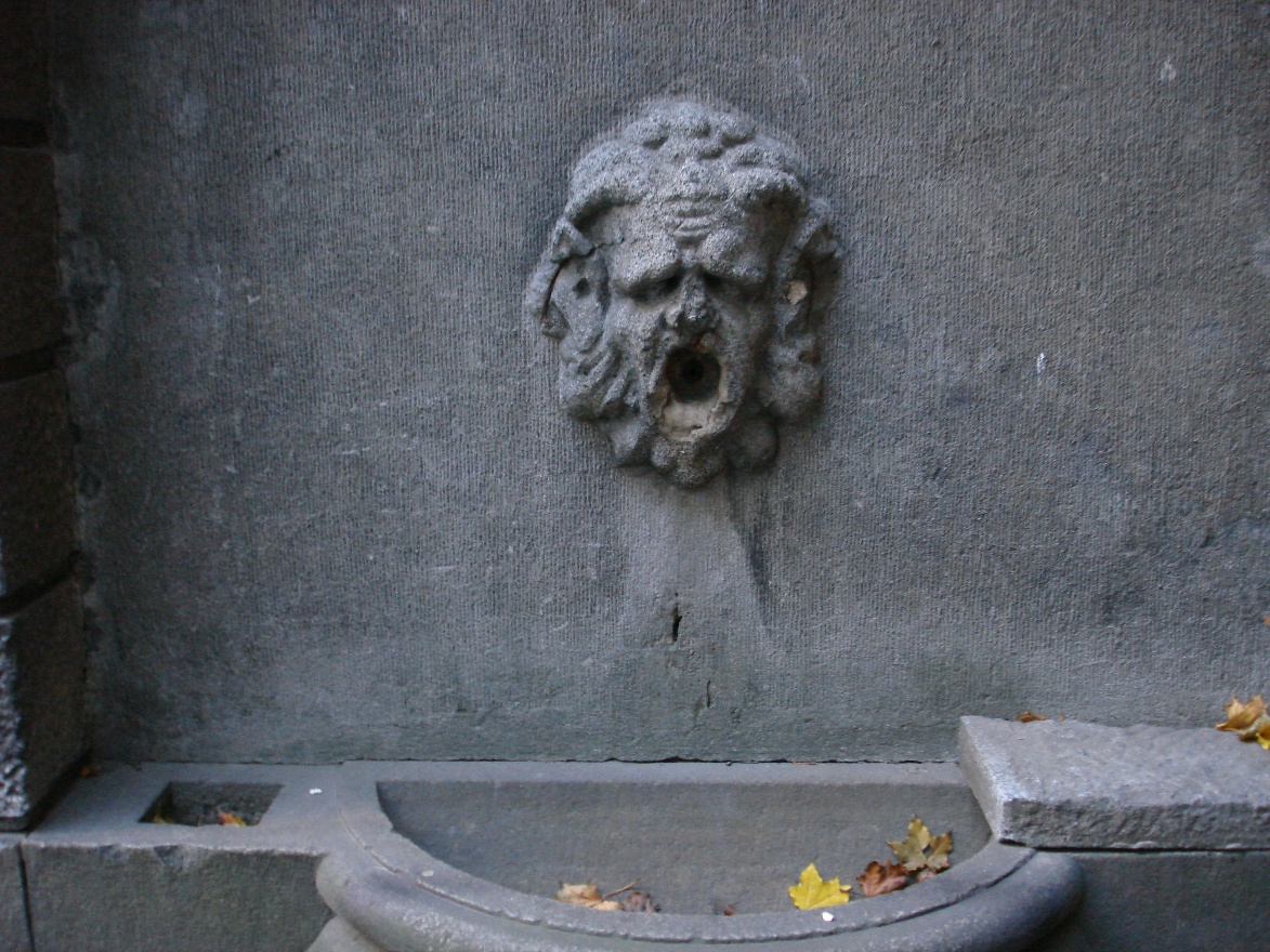 Dried fountain