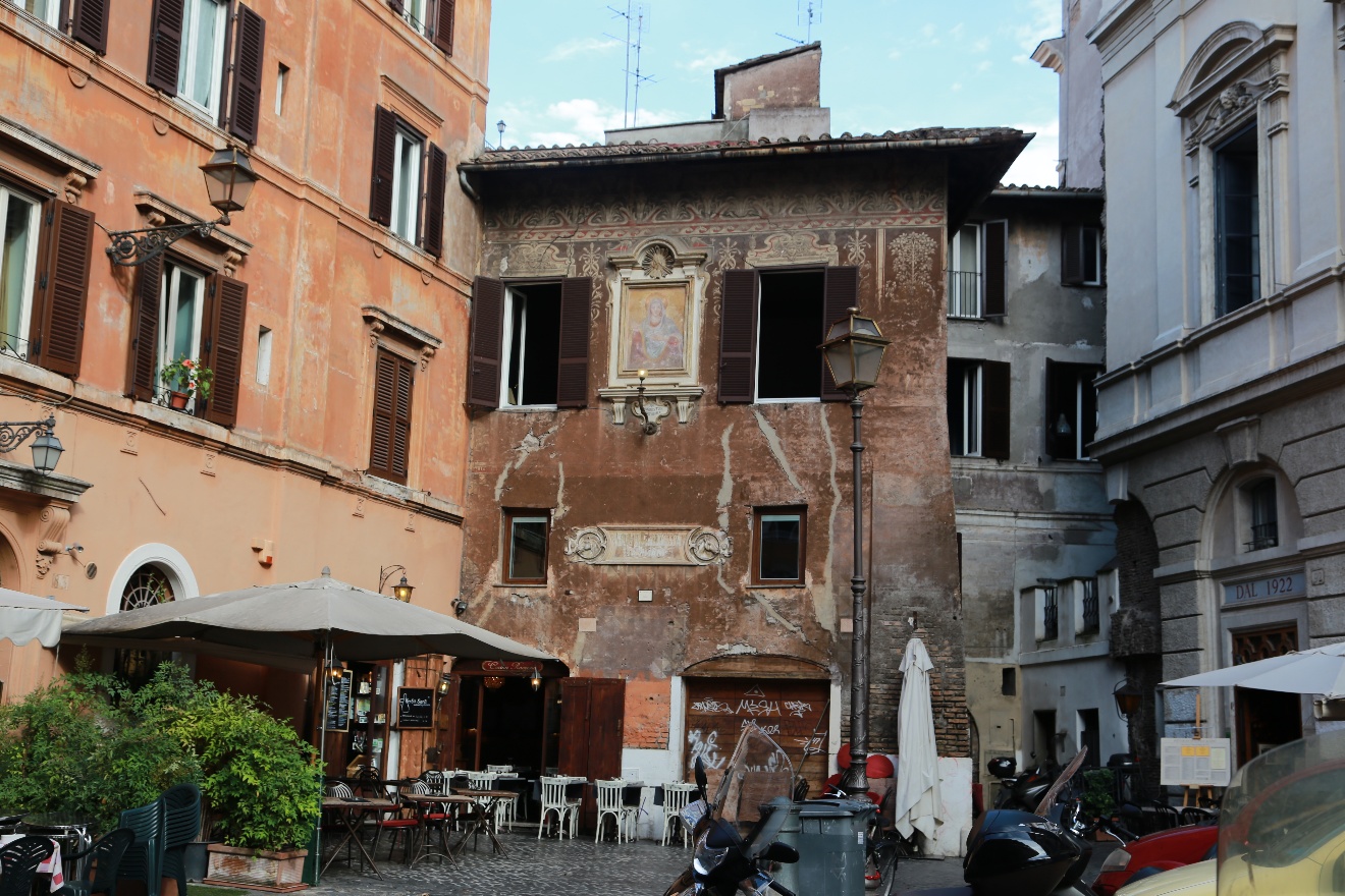 Near campo de Fiori