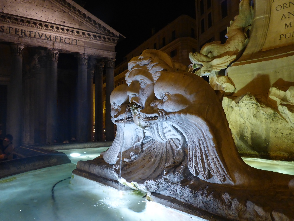 Pantheon fountain 5