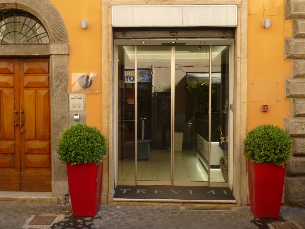 Hotel Trevi41