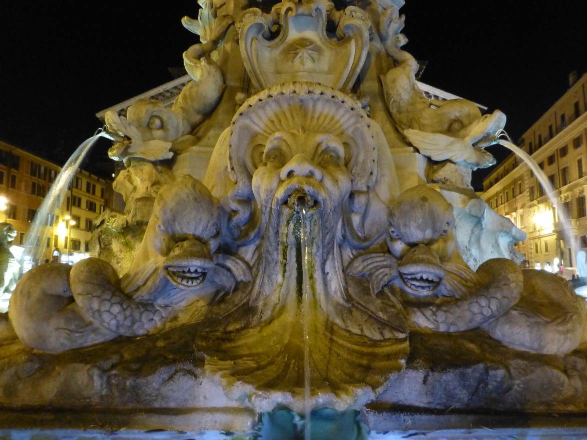 Pantheon fountain 2