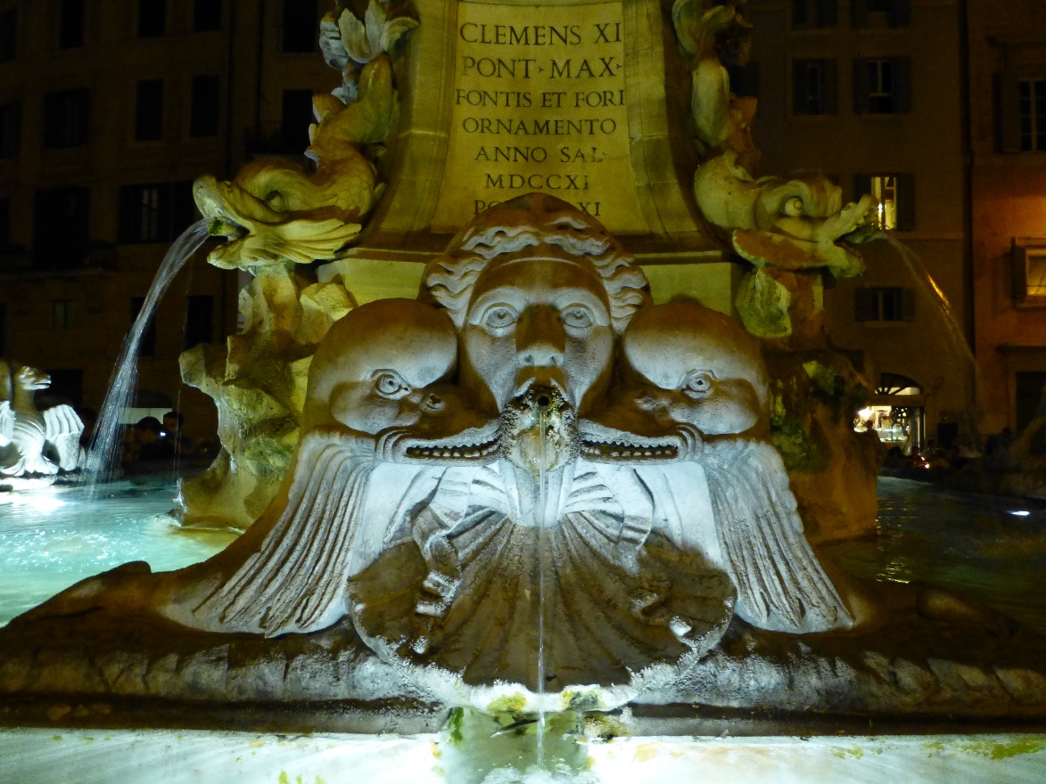 Pantheon fountain 3
