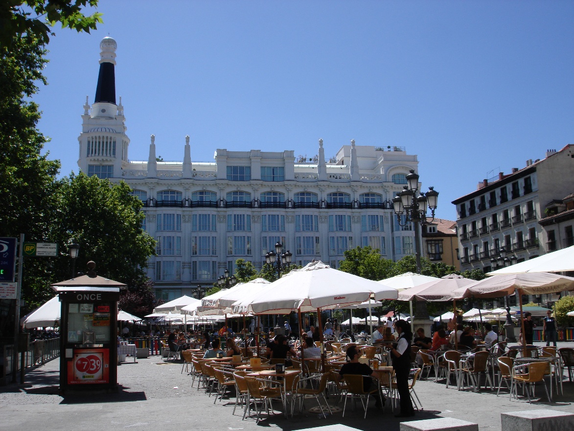 St. Anna square daytime