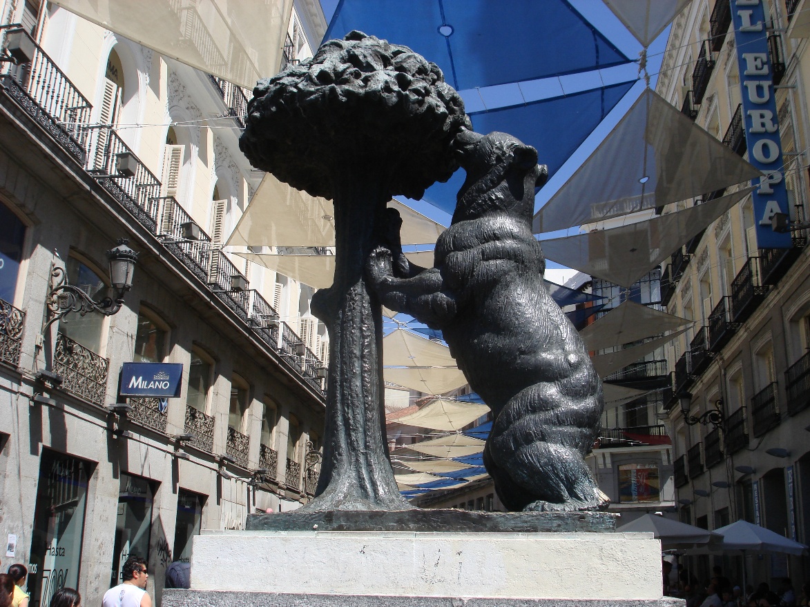 Bear and strawberry tree