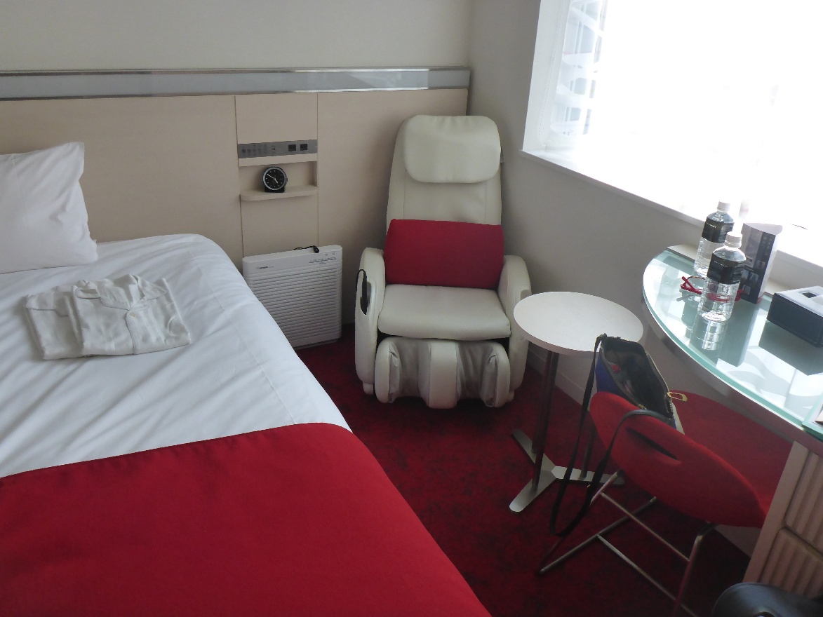 Remm Hotel massage chair