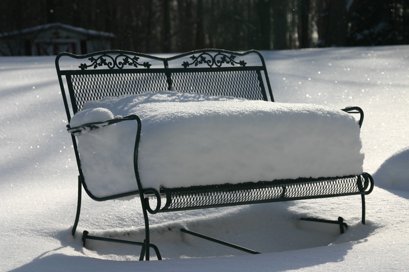 Cold love seat