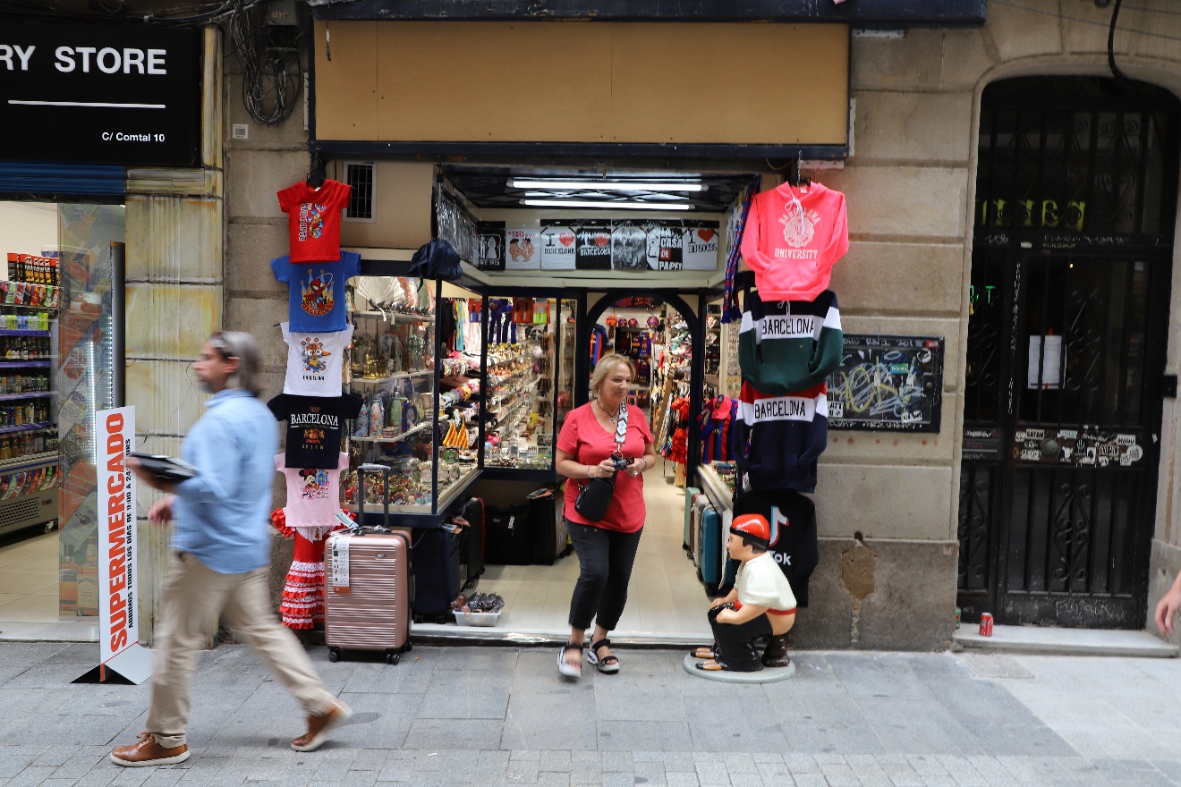 Poop makers store