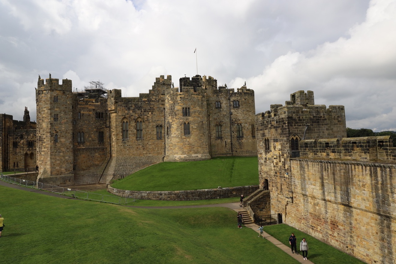 The wall and towers