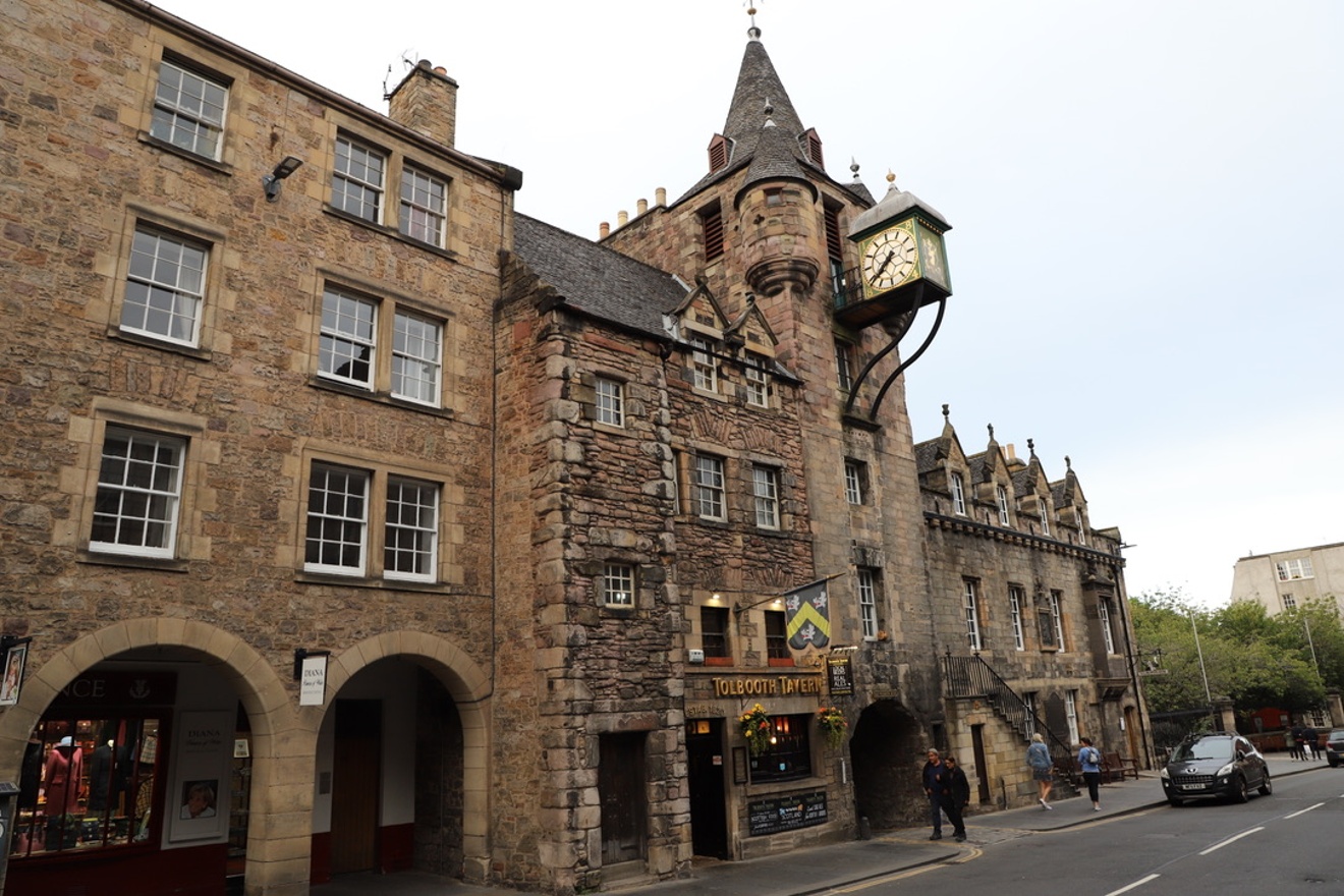 Tolbooth Tavern