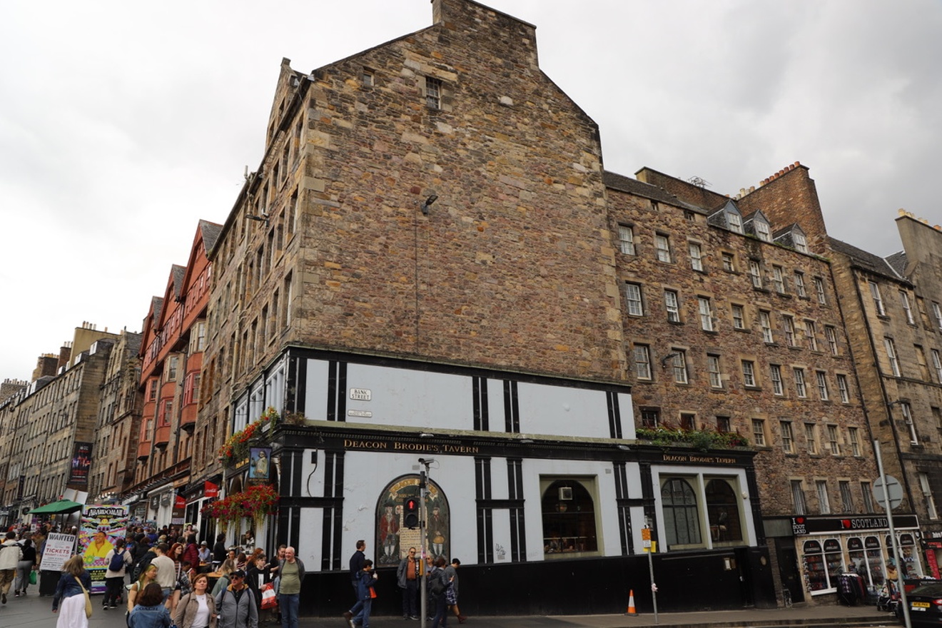 Deacon Brodies Tavern