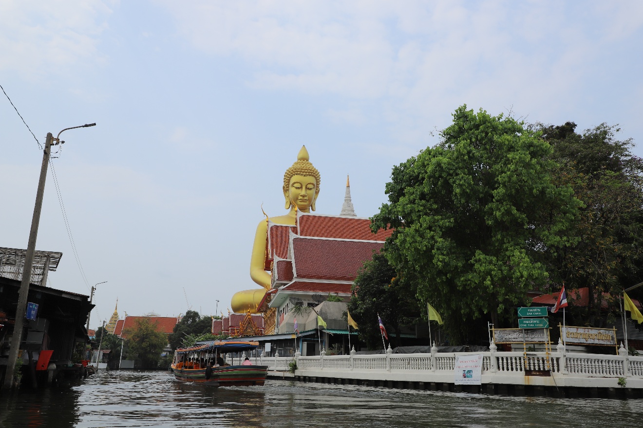 Golden Bhudda closer