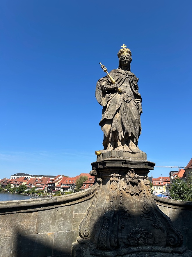 Saint Empress Kunigunde statue