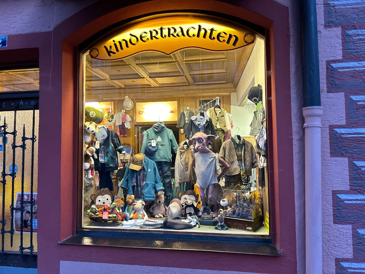Kindertrachten