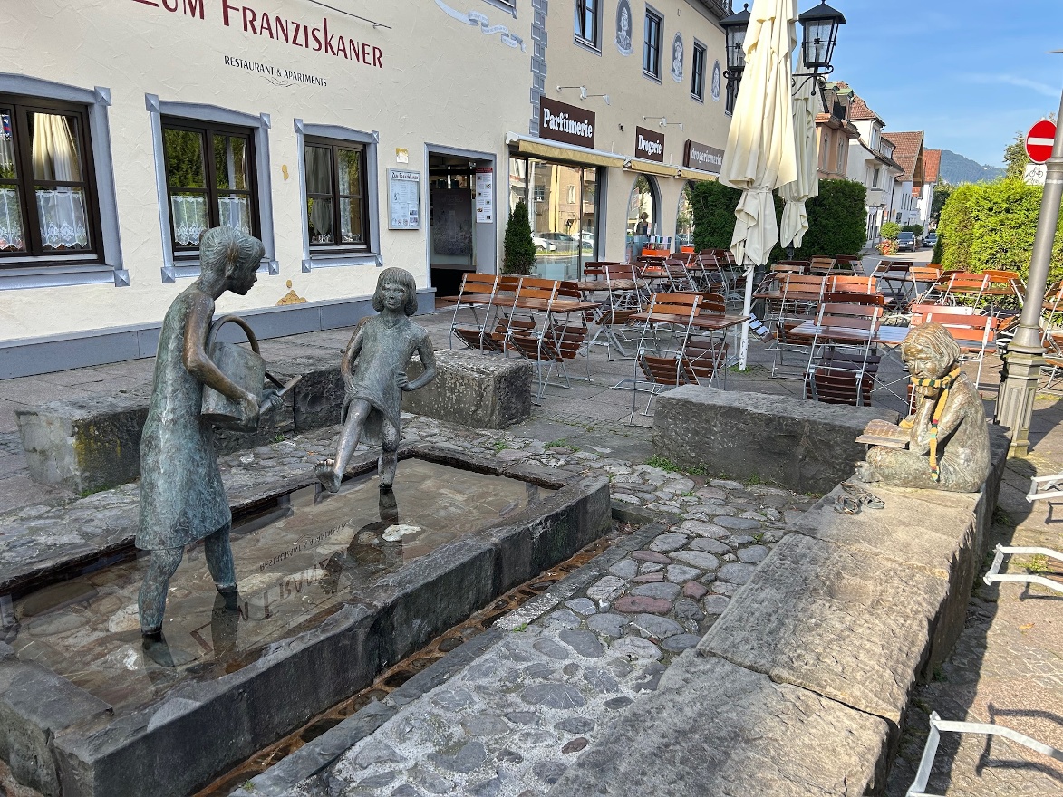 Mädchenbrunnen