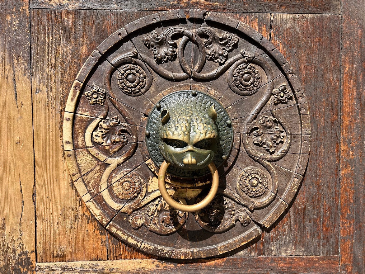 Door ring left