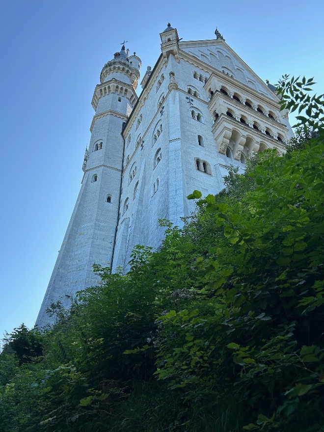 Neuschwanstein closer