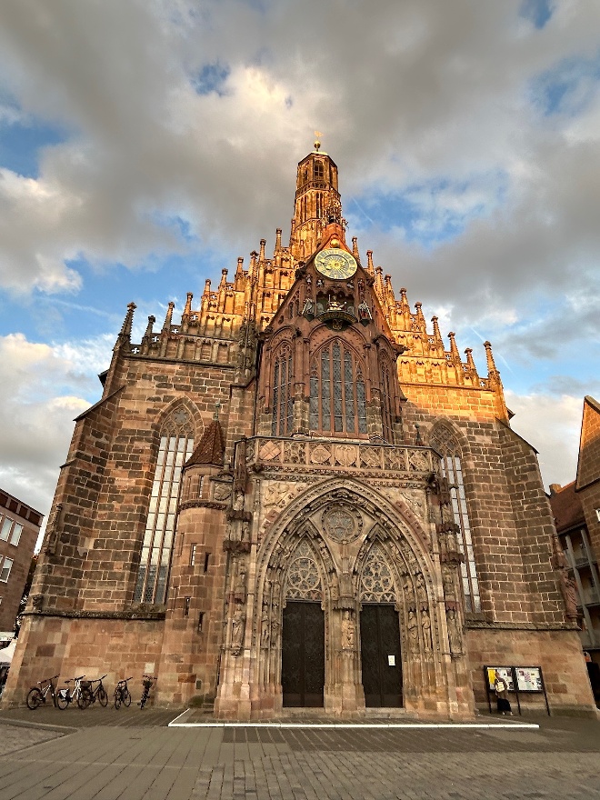 Frauenkirche enterance