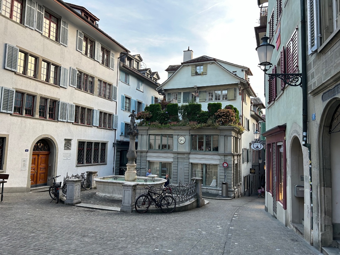 Spiegelgasse platz